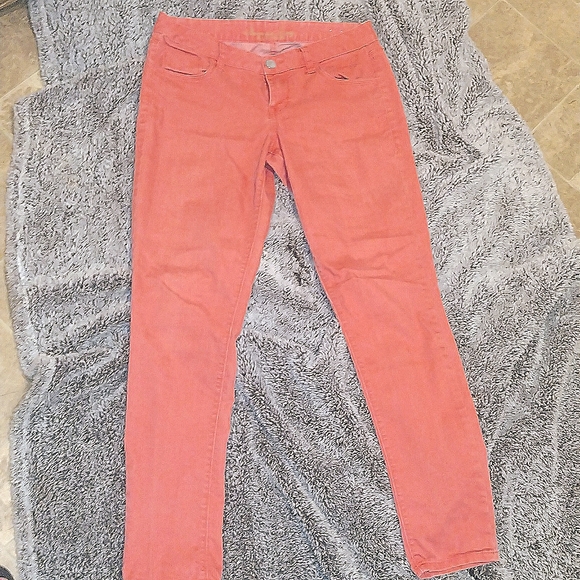 American Rag pink skinny jeans LIKE NEW - size 7 R - Picture 1 of 6